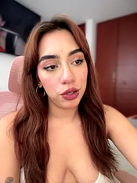 veronicaapink online show from 09-17-25, 08:44