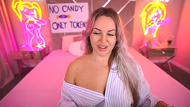 KiraCandyS online show from 10-30-25, 08:06