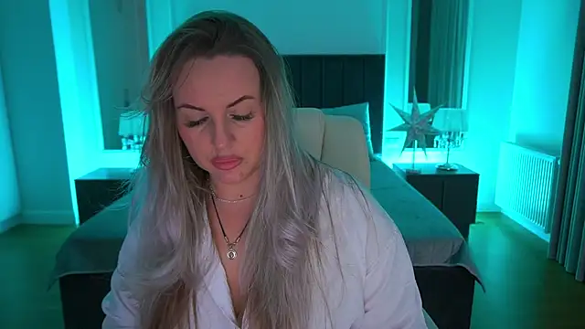 KiraCandyS online show from 03-10-26, 09:08