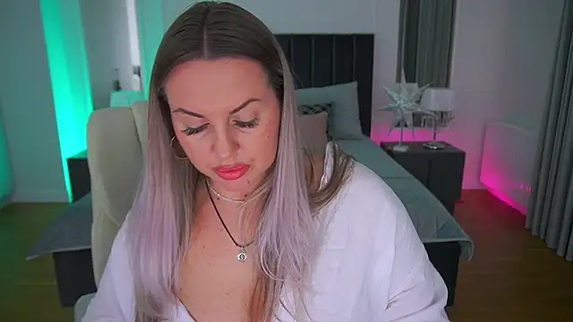 KiraCandyS online show from 03-11-26, 08:58