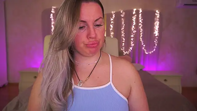 KiraCandyS online show from 03-19-26, 09:15