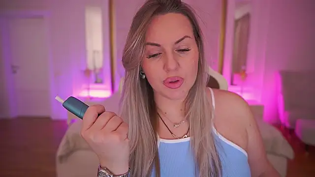 KiraCandyS online show from 02-11-26, 08:41