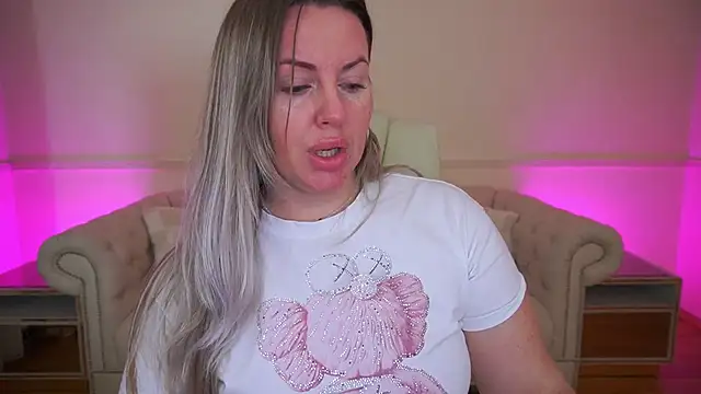 KiraCandyS online show from 03-31-26, 08:22