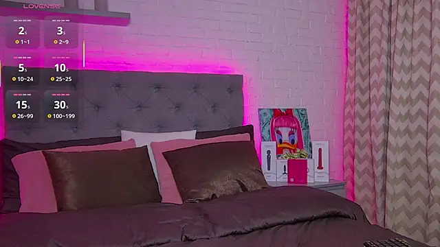 Born to Blow online show from 12-04-25, 01:37