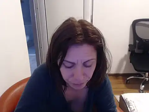 Emmatoo online show from 03-22-26, 06:42