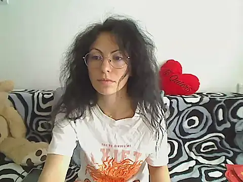 Emmatoo online show from 04-12-26, 09:12