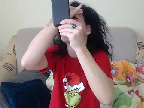 Snapshot of Emmatoo chatting on 02-20-26, 07:43 Emmatoo online show from 02-20-26, 07:43