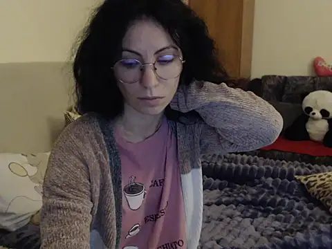 Snapshot of Emmatoo chatting on 02-05-26, 05:14 Emmatoo online show from 02-05-26, 05:14