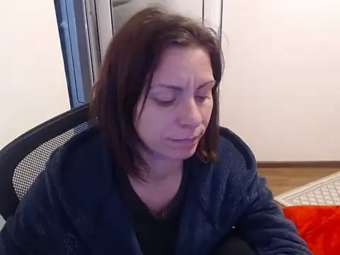 Snapshot of Emmatoo chatting on 03-03-26, 08:49 Emmatoo online show from 03-03-26, 08:49