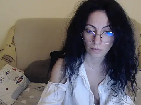 Snapshot of Emmatoo chatting on 02-20-26, 07:49 Emmatoo online show from 02-20-26, 07:49