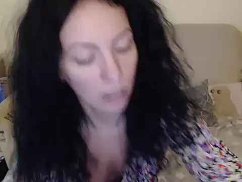 Snapshot of Emmatoo chatting on 02-08-26, 12:58 Emmatoo online show from 02-08-26, 12:58