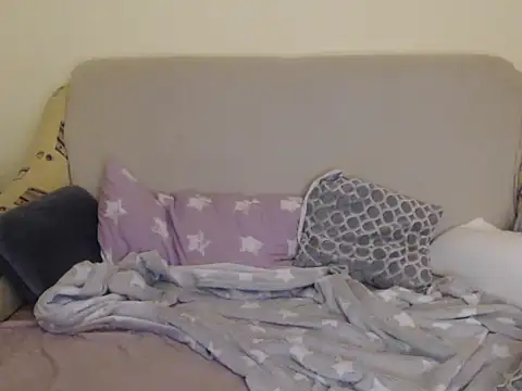 Snapshot of Emmatoo chatting on 02-18-26, 04:54 Emmatoo online show from 02-18-26, 04:54