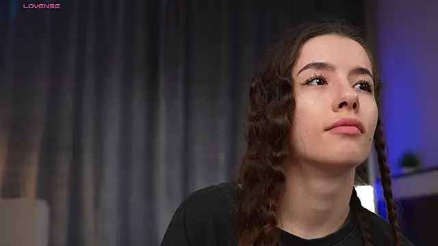 Amely Young online show from 04-13-26, 02:37