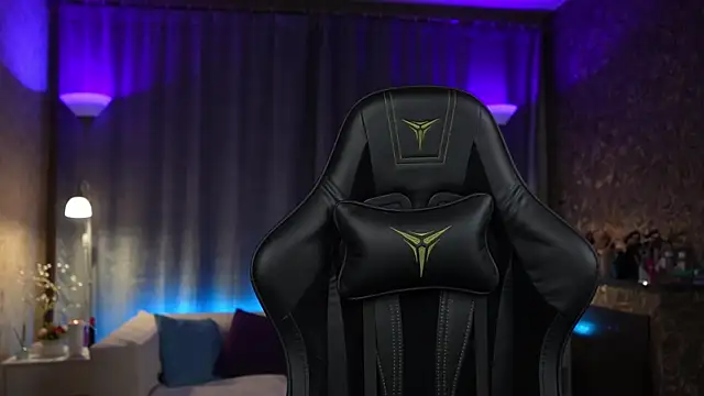 Amely Young online show from 03-21-25, 03:22