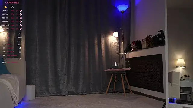 Amely Young online show from 09-15-25, 01:17