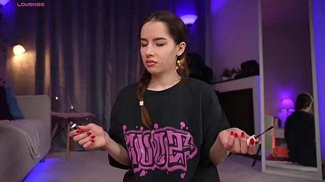 Amely Young online show from 03-12-26, 01:33