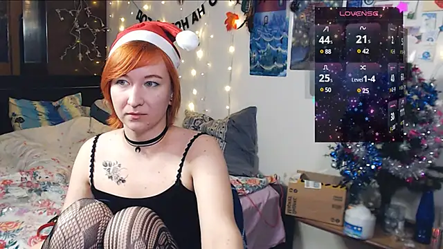 Snapshot of licentia__poetica chatting on 12-24-24, 11:00 licentia poetica online show from 12-24-24, 11:00