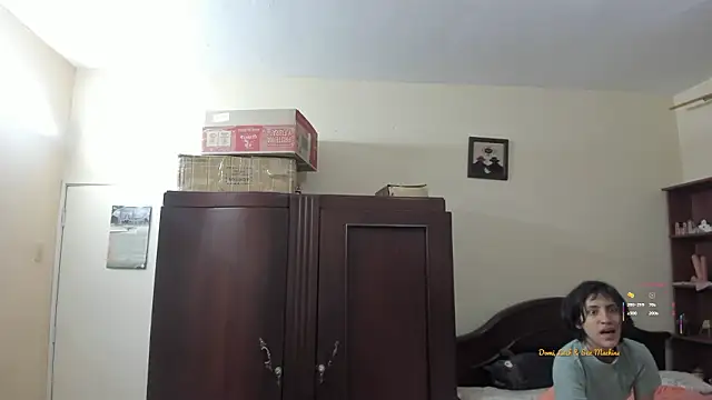 Snapshot of linnie_ chatting on 02-28-26, 12:21 linnie online show from 02-28-26, 12:21