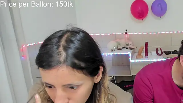 Snapshot of linnie_ chatting on 09-22-25, 11:11 linnie  online show from 09-22-25, 11:11