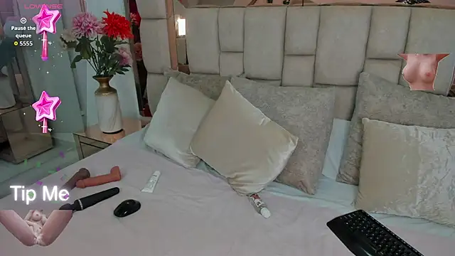 sofia samuels online show from 03-10-26, 10:25