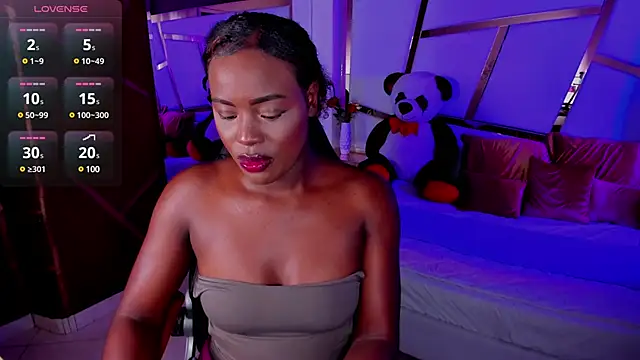 sofia samuels online show from 03-12-25, 01:47