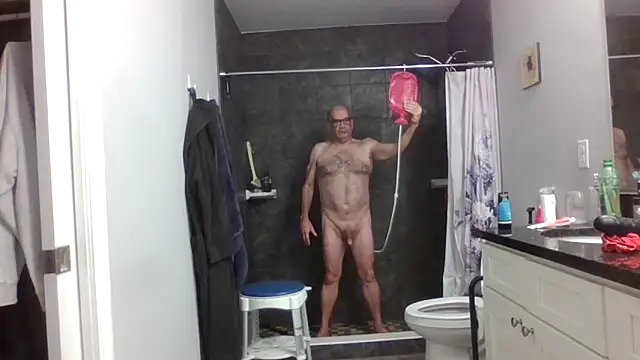 lou63ponce online show from 12-19-25, 04:20