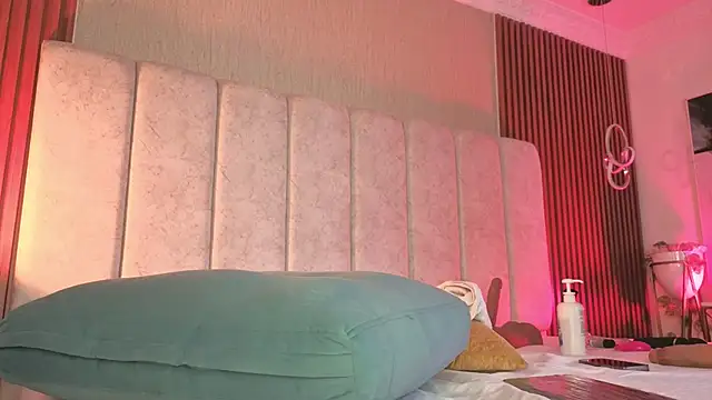 HannaRed  online show from 03-16-26, 07:38