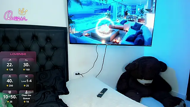 Maryonthemoon online show from 12-23-25, 10:47