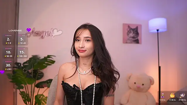 Angeeel  online show from 10-31-25, 02:08