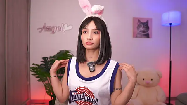 Angeeel  online show from 10-23-25, 02:54