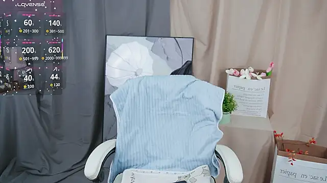 -----Sue----- online show from 11-14-25, 12:25