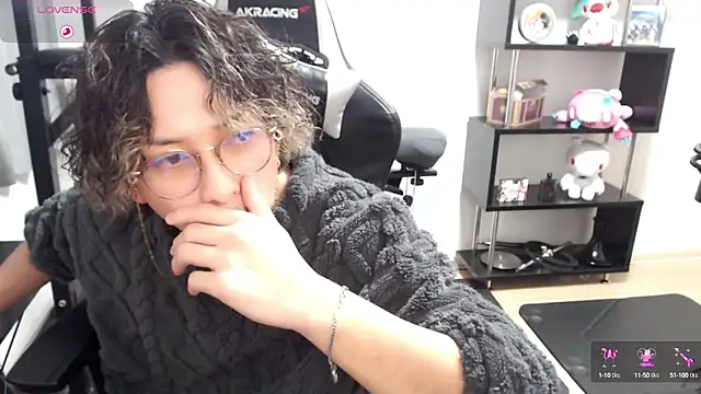 Snapshot of Shizukuu chatting on 03-12-25, 07:04 Shizukuu online show from 03-12-25, 07:04