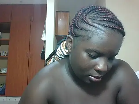 hotebbbyy online show from 02-16-26, 11:09