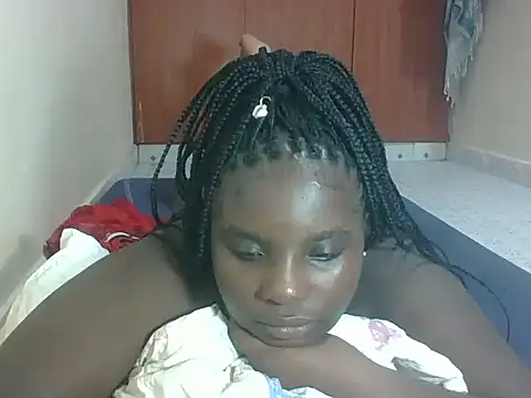 hotebbbyy online show from 05-08-26, 03:38