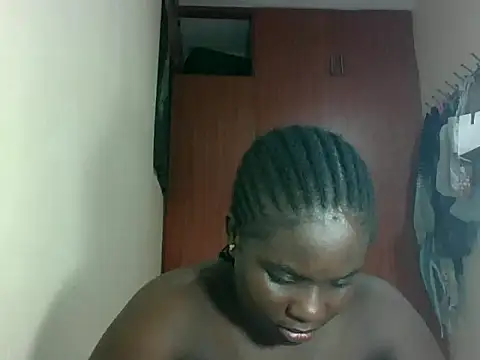 hotebbbyy online show from 05-04-26, 06:55