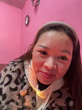 Hellen 111 online show from 01-13-25, 02:11