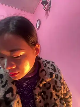 Hellen 111 online show from 01-16-25, 02:30
