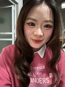 Snapshot of Hellen_111 chatting on 10-28-25, 08:13 Hellen 111 online show from 10-28-25, 08:13