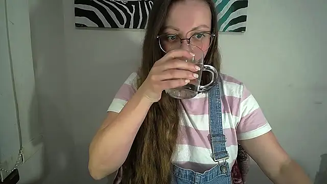 Snapshot of _Annabelle_Lee chatting on 06-18-26, 09:14 Annabelle Lee online show from 06-18-26, 09:14