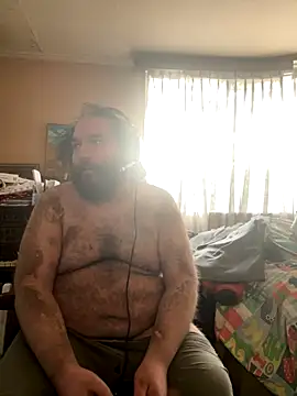 Snapshot of hairyhulk chatting on 10-25-25, 10:10 hairyhulk online show from 10-25-25, 10:10