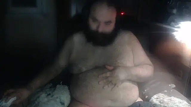 Snapshot of hairyhulk chatting on 06-07-26, 12:16 hairyhulk online show from 06-07-26, 12:16