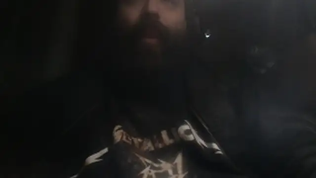 Snapshot of hairyhulk chatting on 06-09-26, 11:17 hairyhulk online show from 06-09-26, 11:17