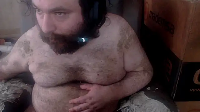 Snapshot of hairyhulk chatting on 11-06-25, 09:08 hairyhulk online show from 11-06-25, 09:08
