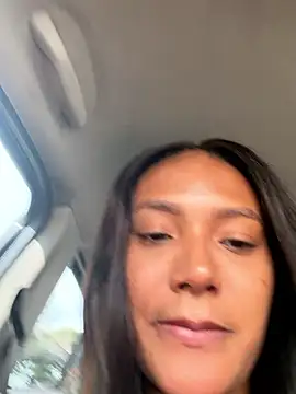 Snapshot of KyaraMiller chatting on 01-12-26, 05:09 KyaraMiller online show from 01-12-26, 05:09