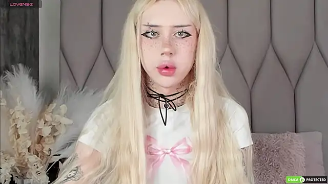 Snapshot of Joy_Barker chatting on 02-03-26, 03:48 Joy Barker online show from 02-03-26, 03:48