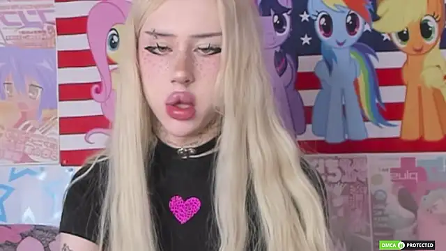 Snapshot of Joy_Barker chatting on 02-20-26, 01:13 Joy Barker online show from 02-20-26, 01:13