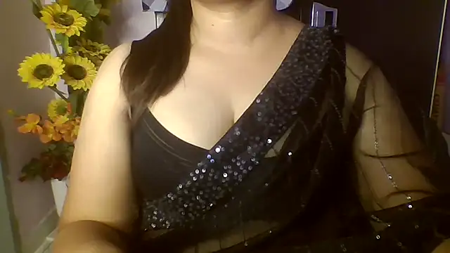 Snapshot of KhwahisHH chatting on 09-14-25, 10:59 KhwahisHH online show from 09-14-25, 10:59