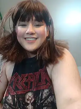 Snapshot of ItsNaiixa chatting on 05-17-26, 06:57 ItsNaiixa online show from 05-17-26, 06:57