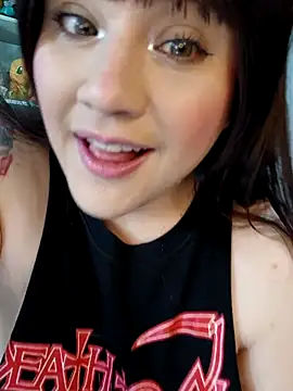 ItsNaiixa online show from 04-26-26, 03:31