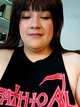 ItsNaiixa online show from 04-19-26, 03:24